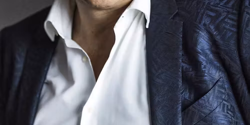 Stefan J\u00fcrgens liest und singt Tucholsky