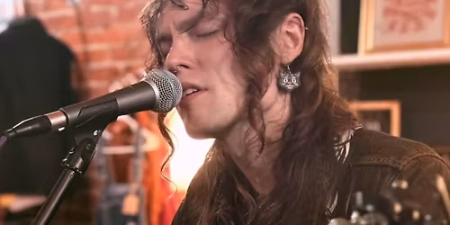 Happy Hour Unplugged: Elijah Batson