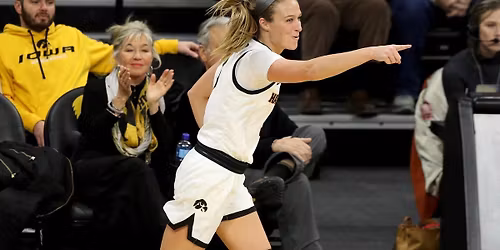 Parking Drake Bulldogs at Iowa Hawkeyes Womens Basketball