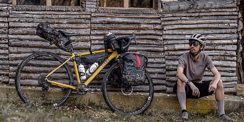 Qu\u00e9 llevar en una escapada en bici y d\u00f3nde poner cada cosa