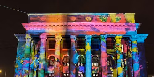 Ryga, koki\u0105 pamatysi tik kart\u0105 per metus \u2013 \u012fsp\u016bdingasis \u0161vies\u0173 festivalis \u201eStaro R\u012bga\u201d I\u0160PARDUOTA