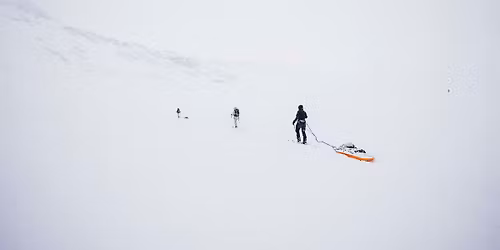 KL\u00c4TTERMUSEN  BERLIN - WHITE WILDERNESS: A WINTER TREK WITH ROBERT BENTHIN