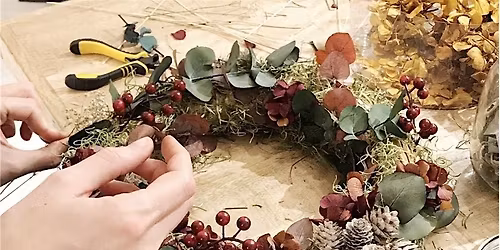 Taller de Coronas  de Navidad