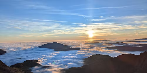 Snowdon\/Yr Wyddfa Sunrise