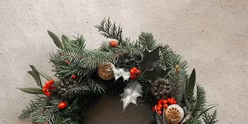 Family Friendly Mini Wreaths