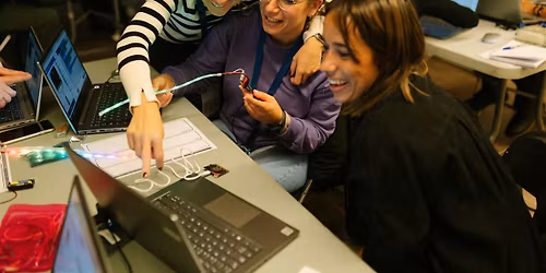 micro:bit Live Global 2026