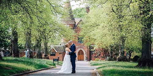 Brickendon Grange Wedding Show