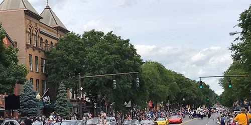 Saratoga flag day parade
