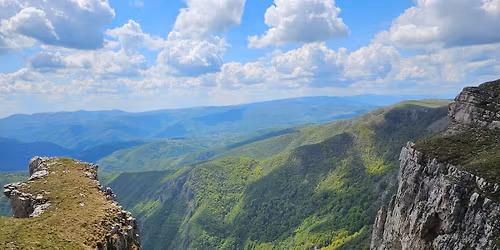 \u041a\u043e\u0431\u0438\u043b\u0438\u043d\u0438 \u0441\u0442\u0435\u043d\u0438 \u0438 \u0411\u0435\u0433\u043b\u0438\u0447\u043a\u0430 \u043c\u043e\u0433\u0438\u043b\u0430