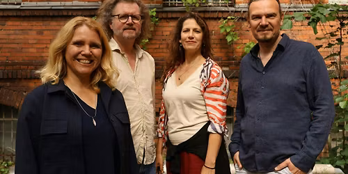 Impulszeit \u2013 bewusste \u00dcberg\u00e4nge mit Malerei, Aufstellungen, Klopftechnik