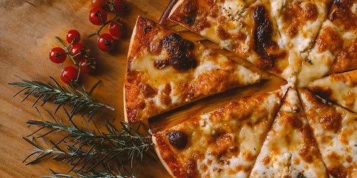 College Christmas Party (18-22s)