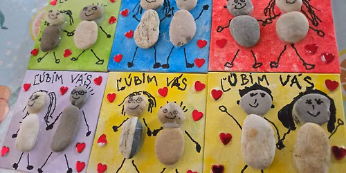 Marionetov\u00e9 divadielko " O py\u0161nej Dorotke"