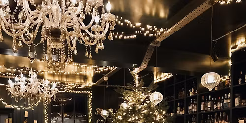 Cocktails and wreath making at Hair and Hound