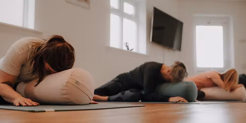 Sunday Slumber - Slow Flow and Relaxation