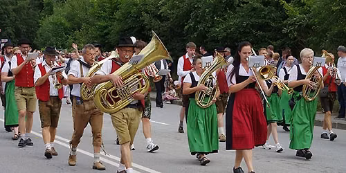 Feierabendmusi \u2013 Zsammkemma, Brotzeitmocha, Musih\u00f6rn