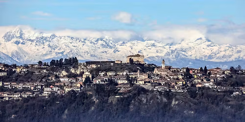 Guarene d\u2019Alba: Atmosfere Natalizie sul Sentiero dell\u2019Incanto