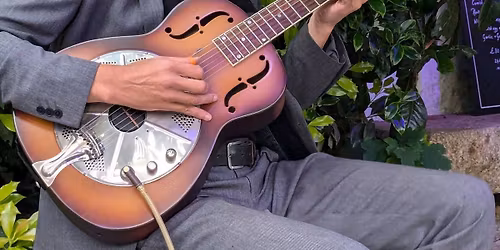 Tom Dale live at Chain Locker on New Year\u2019s Eve !