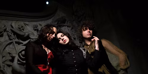 Sunflower Bean in Rotterdam