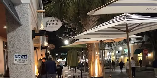 City Stroll to the Wine Festival off the Harbor