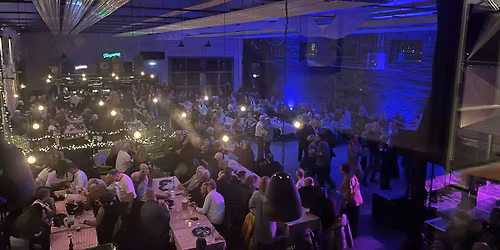 P\u00c5SKEBAL SK\u00c6RTORSDAG \/ DANSEBAL P\u00c5 BOLV\u00c6RKET \/ LIVE MUSIK VED MONTANA BAND HELE AFTENEN 