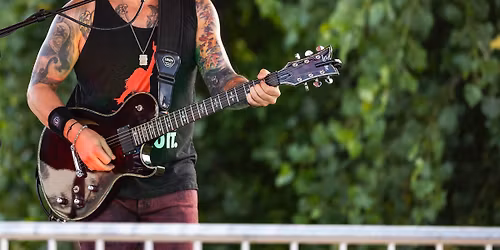 Tony Williams LIVE at Jellybean and Julia's BBQ!