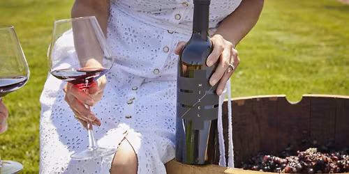 Mizel Estate Wines - Wine Tasting in the Vineyard