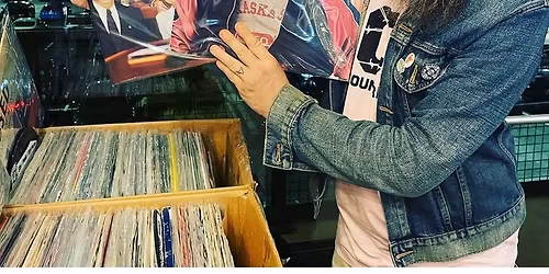 Vinyl Night @ Gizmo Brew Works in Durham