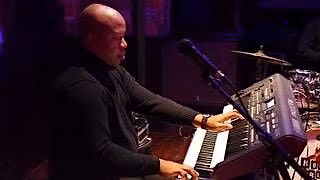 Darwin Martin Performs at Palate by LRC