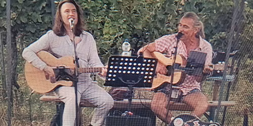 Martin & Alex live bei der Barer\u00f6ffnung vom legend\u00e4ren Dorfwirt in Oberlaa - hau di her, samma mehr 