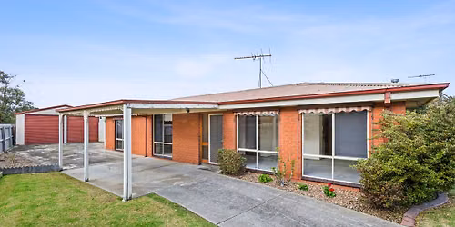 AUCTION: 2 KOSSECKS PLACE, BELMONT \ud83c\udfe0