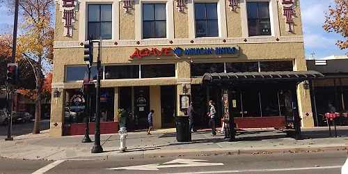 Take Control of Your Money\/ Toma el control de tu dinero