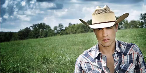 Dustin Lynch
