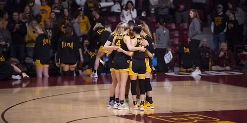 Minnesota Golden Gophers at Iowa Hawkeyes Womens Basketball at Carver Hawkeye Arena