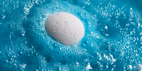 LUSH SUNDERLAND -BIG BLUE BATH BOMB MAKING - 1\/4\/26