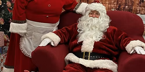 Photos with Santa and Mrs. Claus