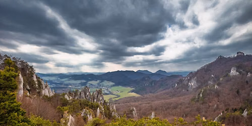 S\u0142oneczna jesie\u0144 w S\u00fa\u013eovskich Ska\u0142ach! \u2600\ufe0f\ud83c\udf42 Jednodniowy Trekking w S\u0142owackich Dolomitach