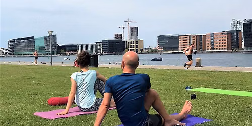 POP-UP Outdoor Gentle Yoga at Islands Byrgge