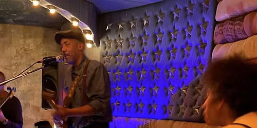 Delta Blues with Tractor !
