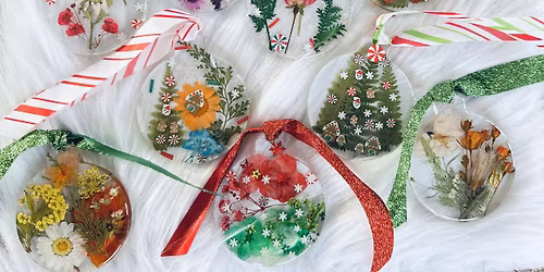 Resin Christmas Ornament Workshop at Speedway Artist Collective