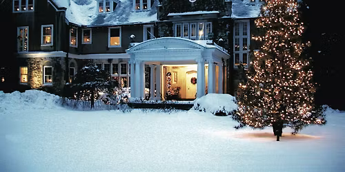 Holiday Mini Sessions at Blithewold