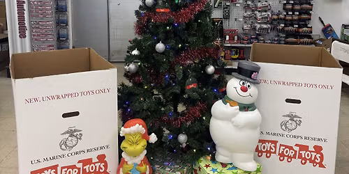 Santa Stops at Park Ave