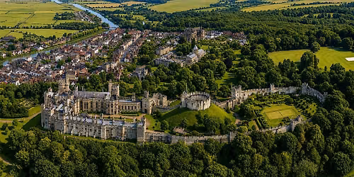 BEGINNERS 14km Arundel's Fairytale Castle, Tidal River, Valleys & Lakes