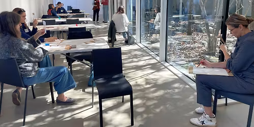 Drawing Workshop: Manual Glitches of Drawing