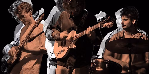 Dusty Moquette Live @The Camden Club