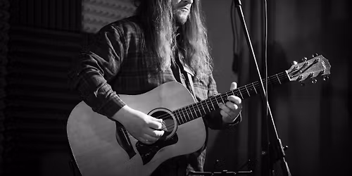 Tomek Dyniak w Radomiu - koncert w Naszej Szkapie. 