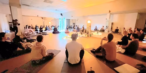 Peruvian cacao ceremony and music