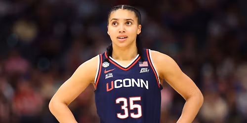 Parking Monmouth Hawks at Brown Bears Womens Basketball