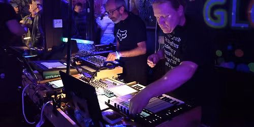 BlueFinger NEON Early Christmas Party - Coach & Horses (Whitstable)