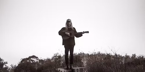 Stu Larsen | Brighton + Luke Thompson