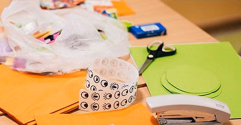 Children's  'help yourself' - Craft session